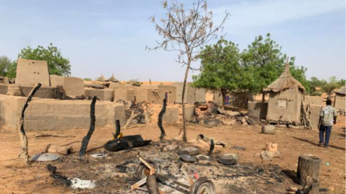 Μάλι: Το ISIS ανέλαβε την ευθύνη για την επίθεση σε στρατόπεδο με τους 54 νεκρούς