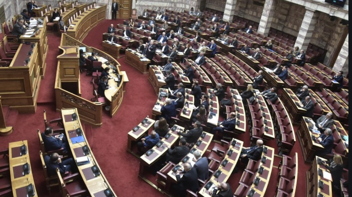 Ψήφος απόδημων: Προς σύγκληση τα κόμματα – Αίρονται οι ενστάσεις από το ΚΚΕ 