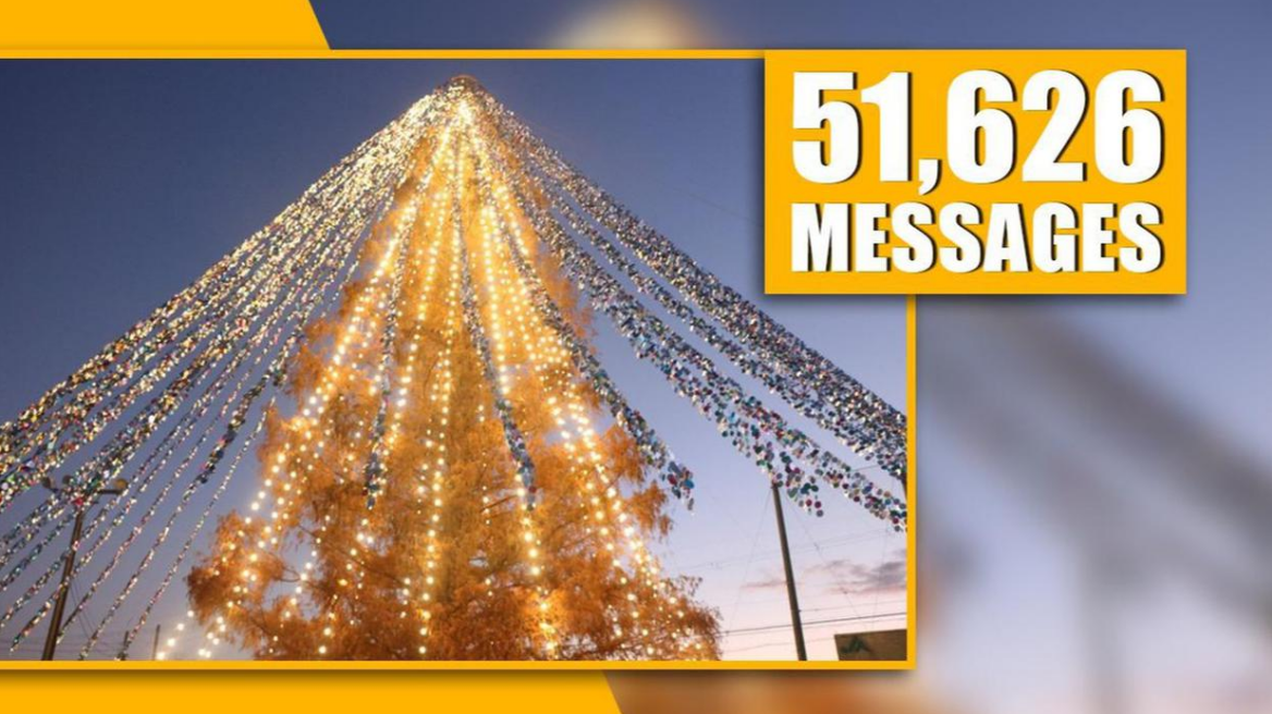 Ιαπωνία: Ρεκόρ Γκίνες για χριστουγεννιάτικο δέντρο με 51.626 κάρτες μηνυμάτων 