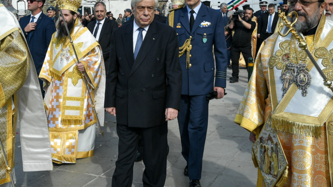 Παυλόπουλος: Υπό όρους αρραγούς ενότητας να υπερασπιζόμαστε στο ακέραιο τα Εθνικά μας θέματα