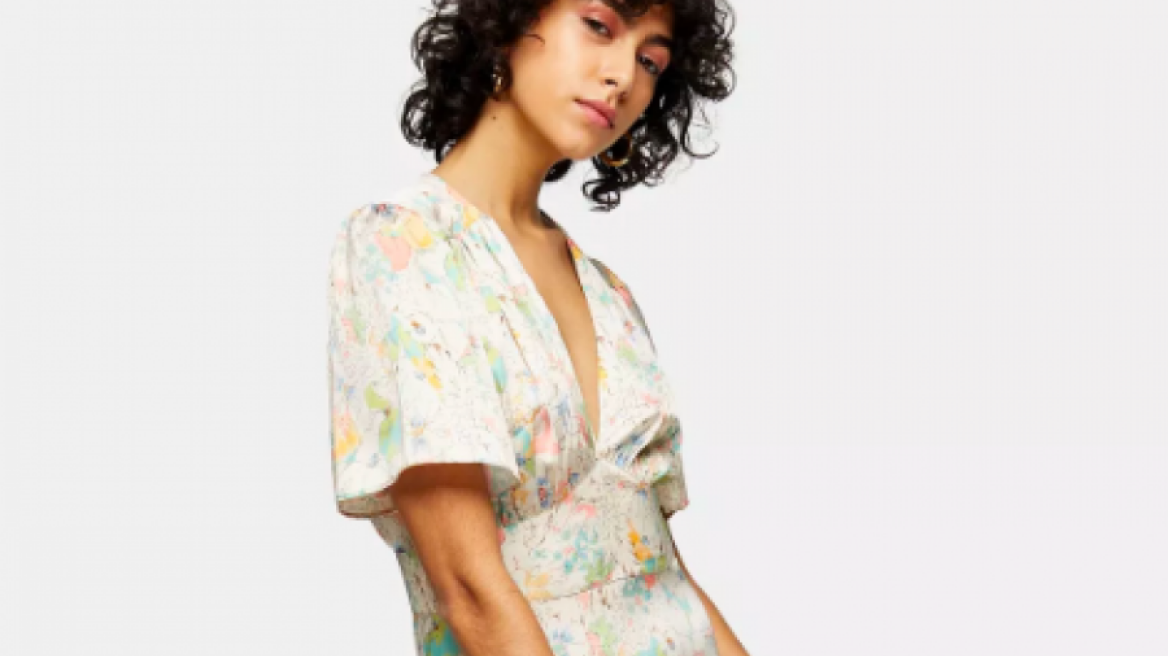 Η Τοpshop μόλις λάνσαρε το Ιt- φόρεμα του 2020