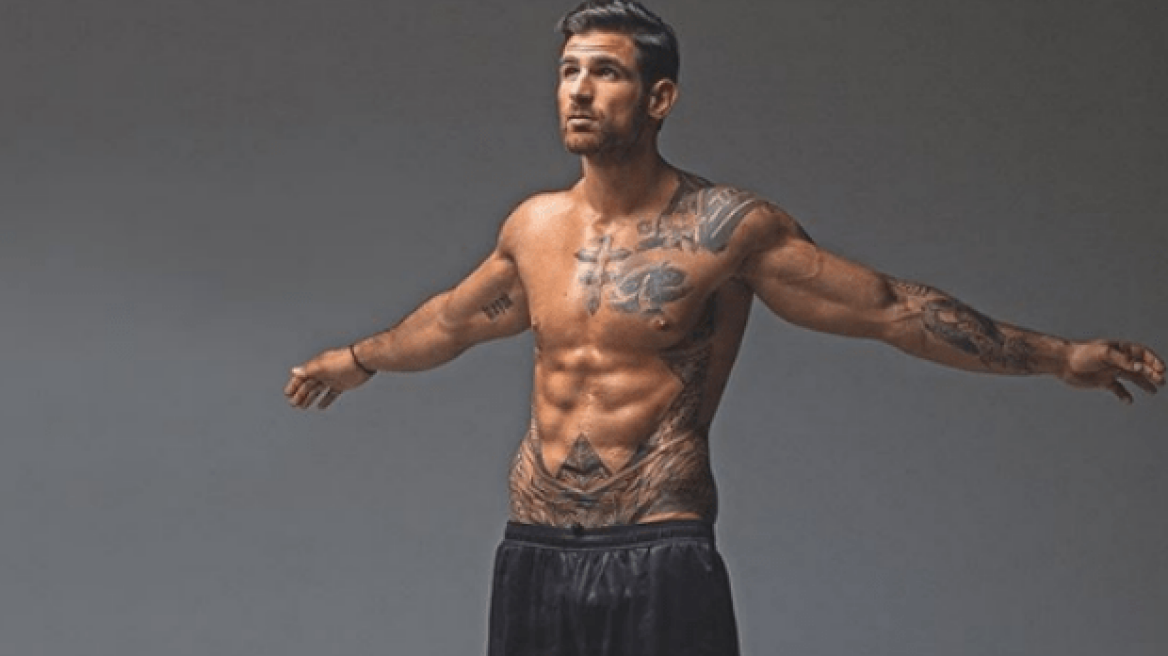 Ετεοκλής Παύλου: Η φωτογραφία της κόρης του με το πρόσθετο μέλος του και το μήνυμα