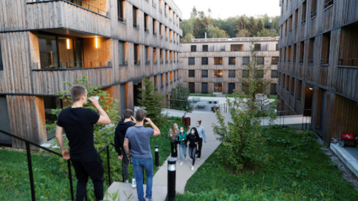 Κορωνοϊός - Ελβετία: Άγγιξαν τα 6.000 τα νέα κρούσματα