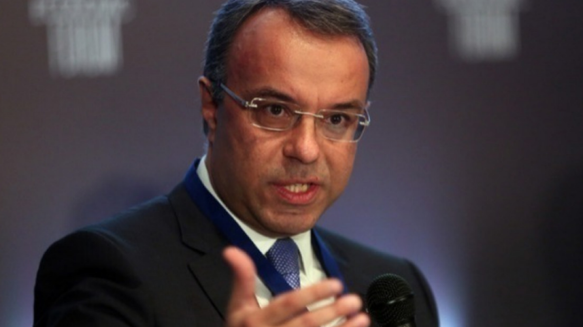 Σταϊκούρας: Τηλεφώνησε σε δυο πολίτες που είχαν πρόβλημα με το πρόγραμμα «Γέφυρα»