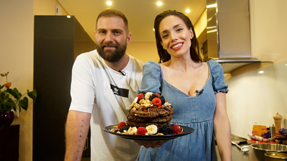 Η Κρυσταλλία μαγειρεύει αφράτα pancakes και μιλάει για τη μητρότητα 