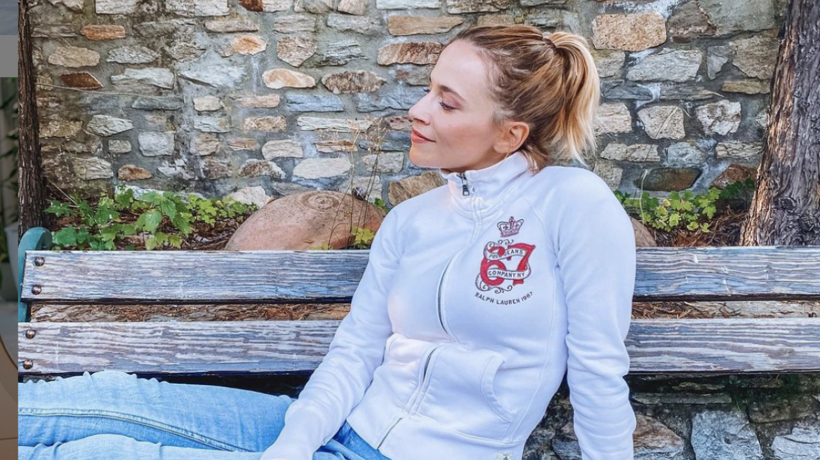 Το φόρεμα που επέλεξε η Νάντια Μπουλέ να ανακοινώσει την εγκυμοσύνη της