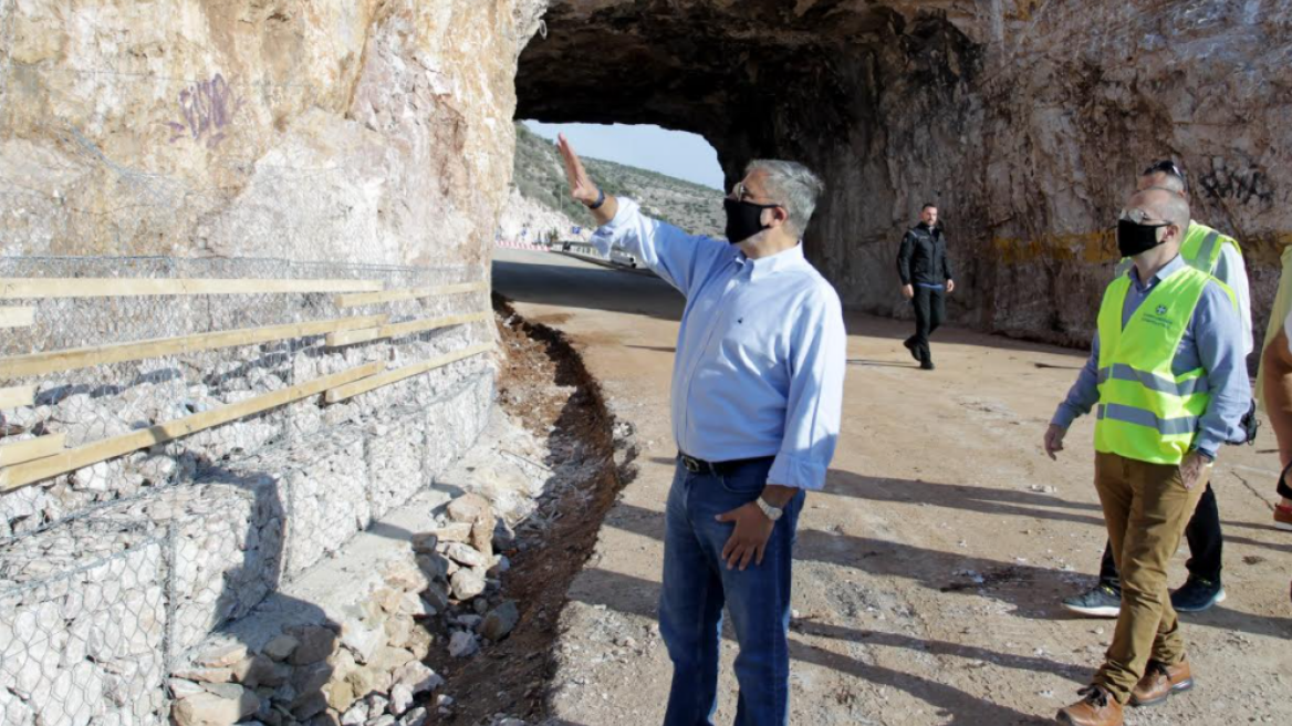 Κυκλοφοριακές παρεμβάσεις από Δευτέρα κοντά στις «Τρύπες του Καραμανλή»