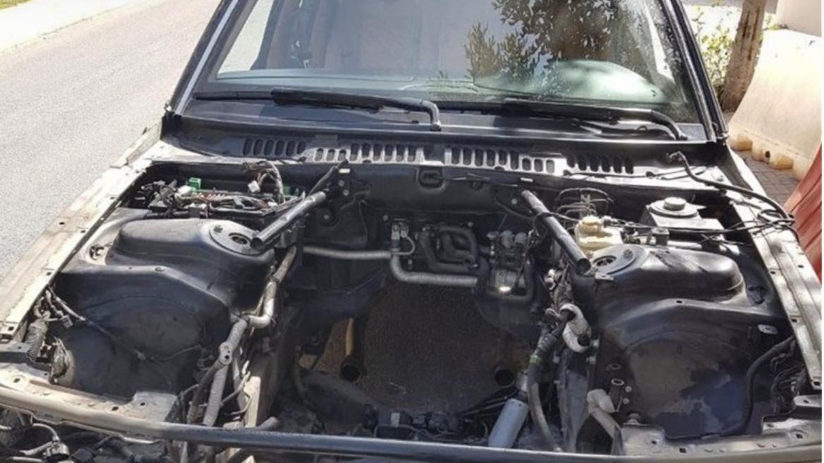 Δείτε ένα από τα αυτοκίνητα που διέλυσε η συμμορία - Πως ήταν πριν και μετά 