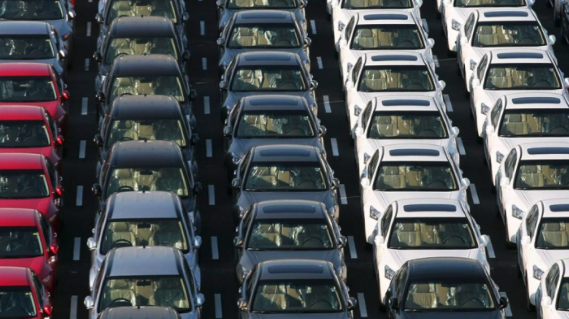 Επίσημο: Απογειώθηκαν οι πωλήσεις αυτοκίνητων στην Ελλάδα - Βενζίνη ή diesel αγοράζουν;