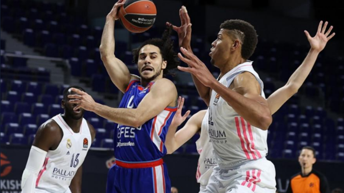  «Τζάμπολ» στα playoffs με Εφές-Ρεάλ και Αρμάνι Μιλάνο-Μπάγερν 