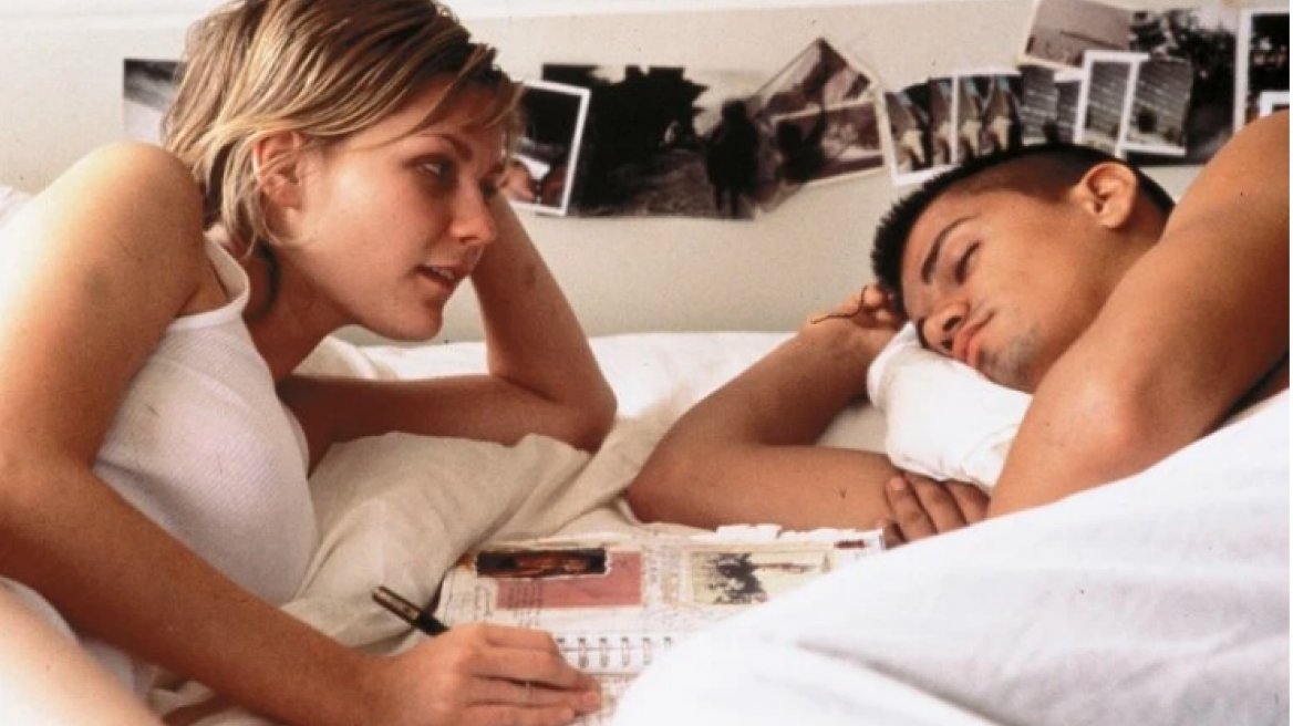 Τέσσερα σημάδια για να καταλάβετε όταν κάνετε σεξ ότι είναι ερωτευμένος