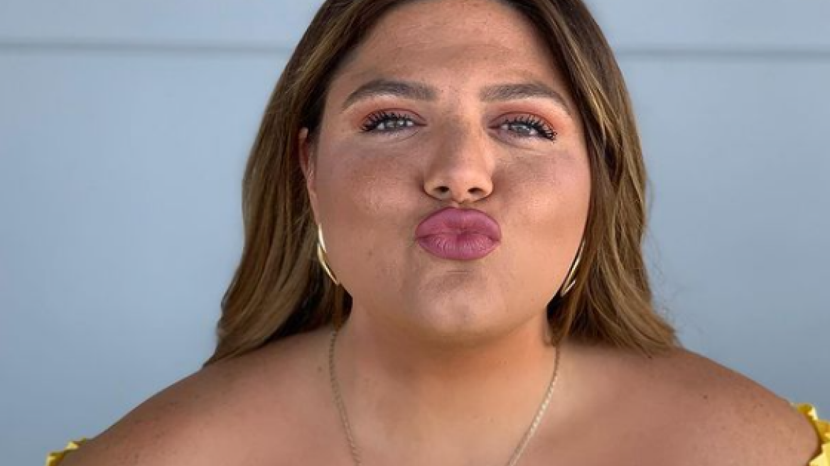 Δανάη Μπάρκα: Φωτογραφίζεται με το μαγιό της και στέλνει ένα δυνατό μήνυμα