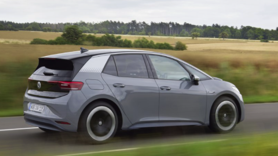 Ελλάδα: Το πρώτο premium ηλεκτρικό που σπάει το φράγμα των 30.000€