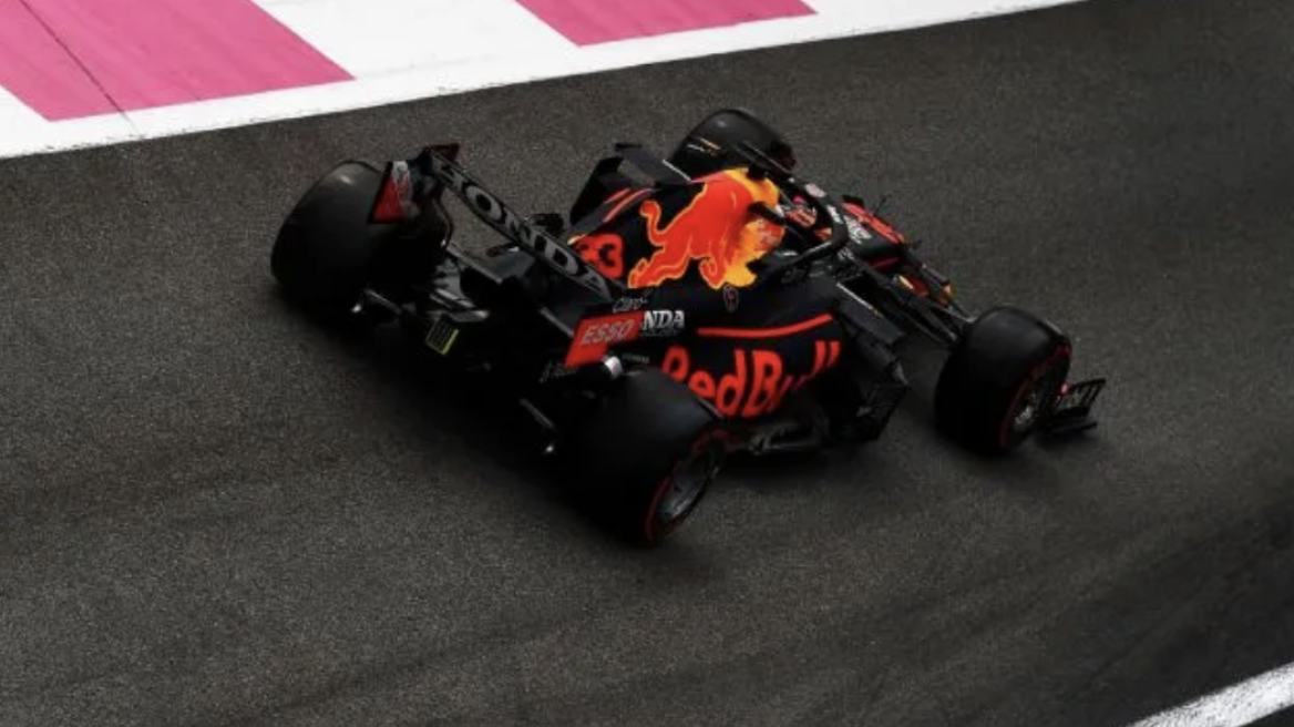 F1: Νίκη-θρίλερ για Verstappen