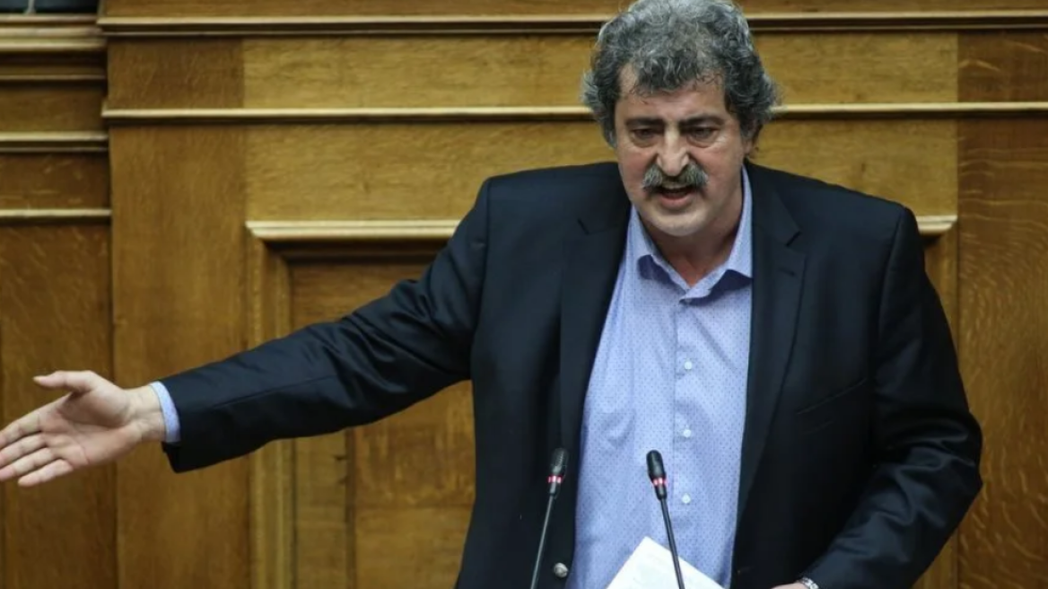 Παύλος Πολάκης: Το Facebook μπλόκαρε τον προσωπικό του λογαριασμό 