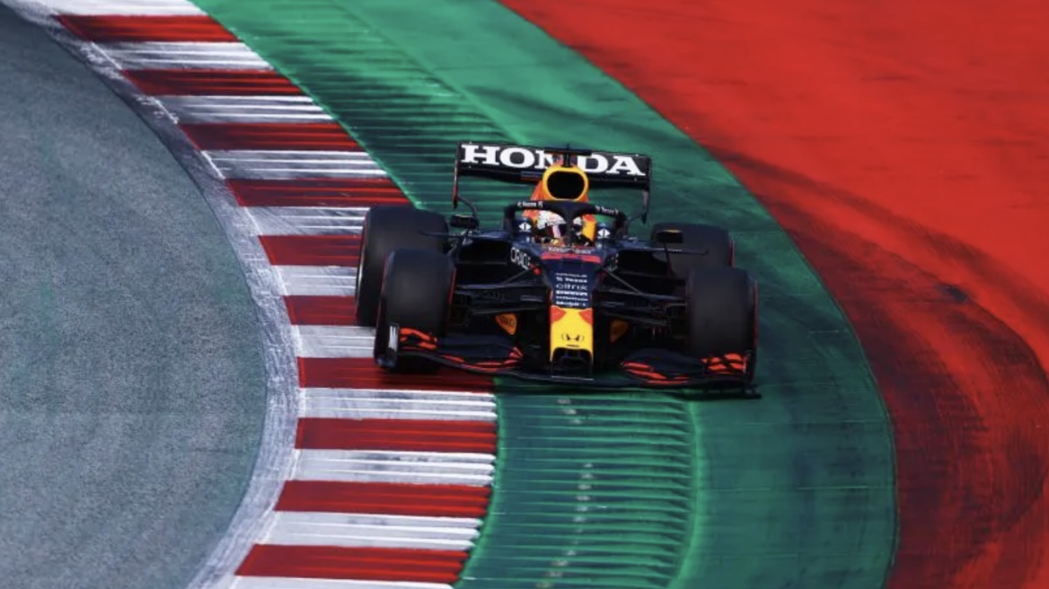 F1: Μαινόμενος κόκκινος ταυρος!