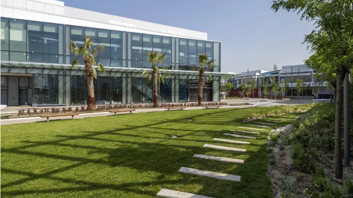 River West Open: Η επέκταση των 30 εκατ. στο mall του Κηφισού έτοιμη να υποδεχτεί το κοινό