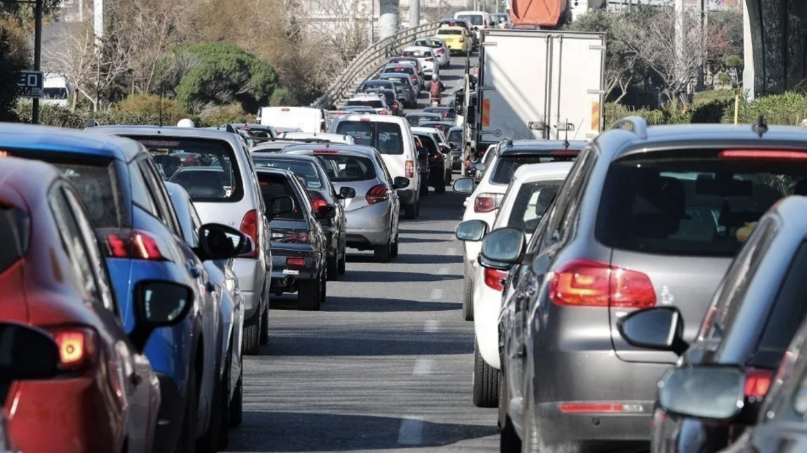 Έρχονται άμεσα, βαριά πρόστιμα σε ΙΧ ... - Ποιους αφορά;