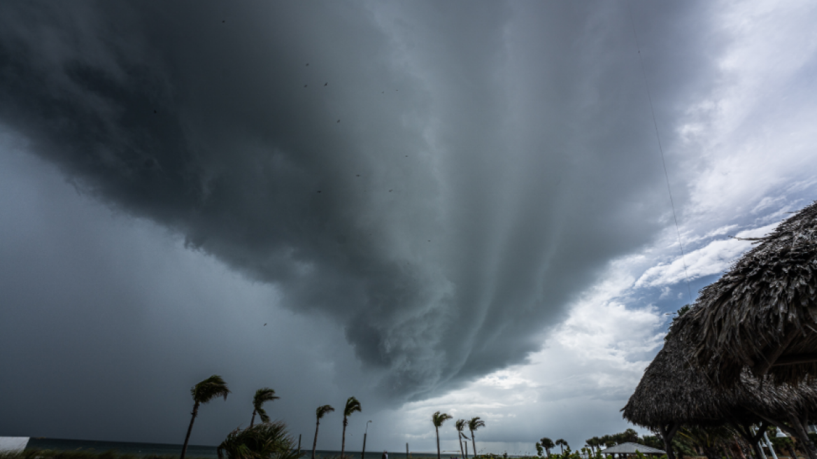 ΗΠΑ: Ξανάγινε κυκλώνας η Έλσα καθώς πλησιάζει τη Φλόριντα - Δείτε βίντεο
