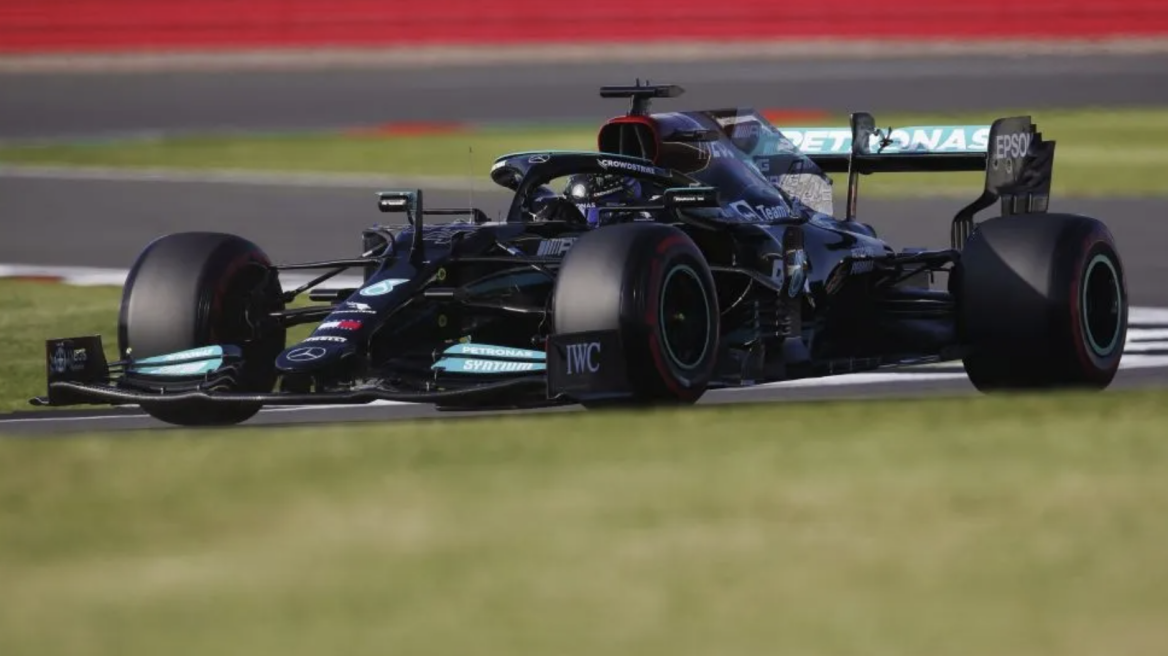 F1: Σίγα μη το έχανε μέσα στο σπίτι του ο Hamilton - Τρομακτικό ατύχημα στον αγώνα (video)