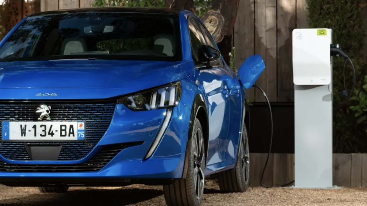 Ιδού πότε τα ηλεκτρικά ΙΧ θα είναι φθηνότερα από τα βενζίνης - diesel...