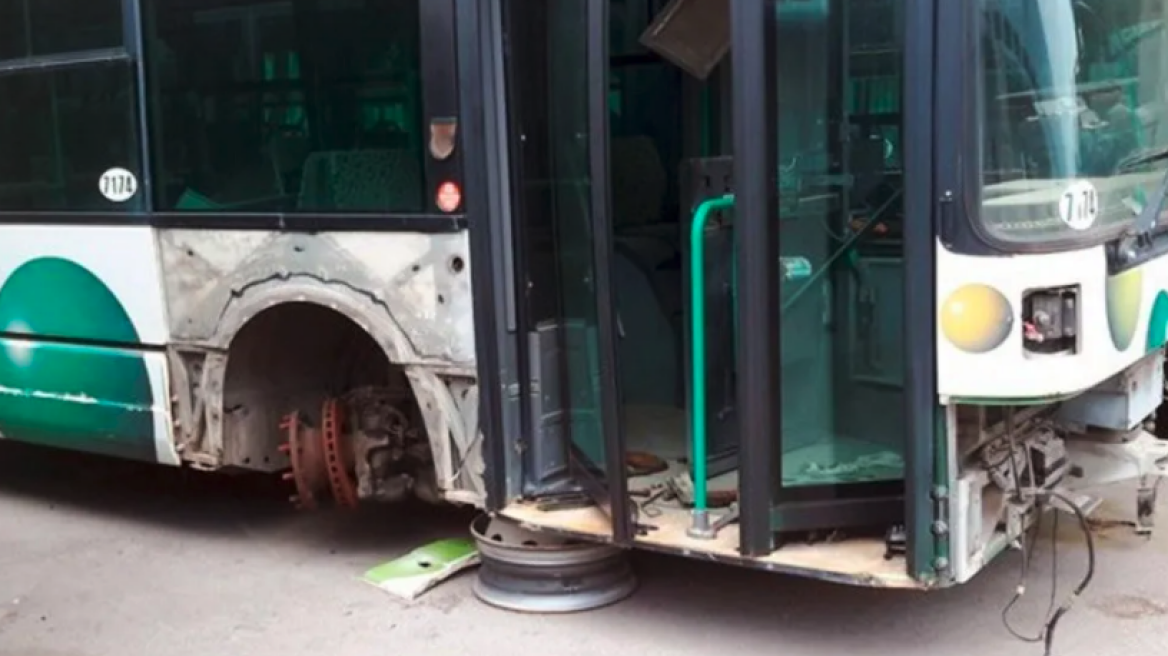 "Aφησαν τις συγκοινωνίες να ρημάξουν..."