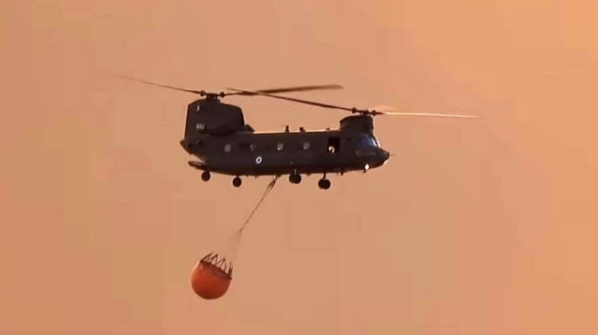 Με 7 διαφορετικά εναέρια η μάχη με τις φωτιές (+video) - Δείτε τα