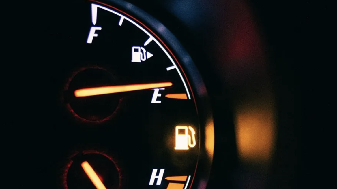 Προσοχή: Τι ακρίβεια έχει το λαμπάκι της ρεζέρβας καυσίμου;