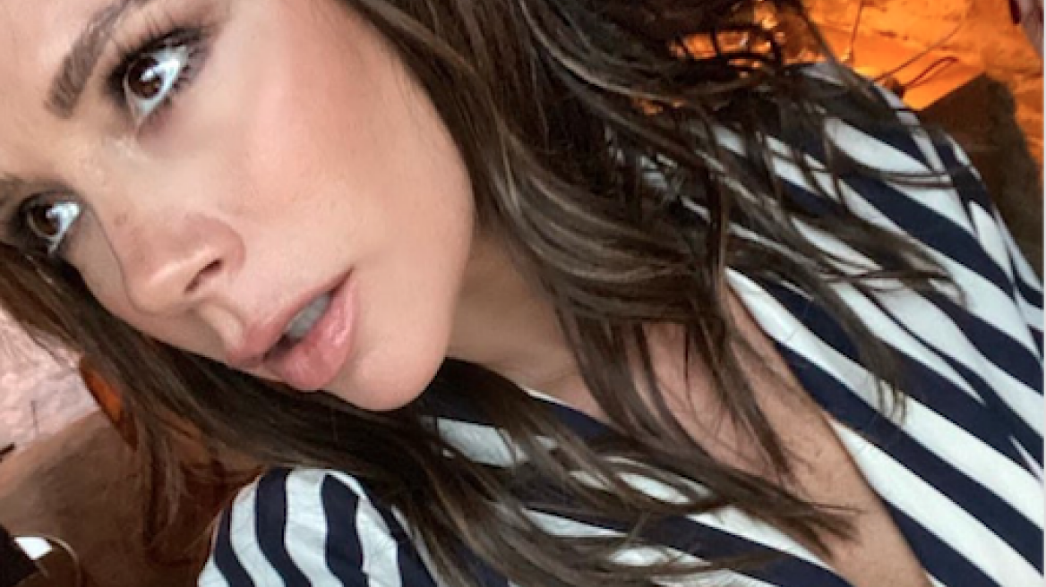 H Victoria Beckham αποκαλύπτει τι φοράει στο κρεββάτι