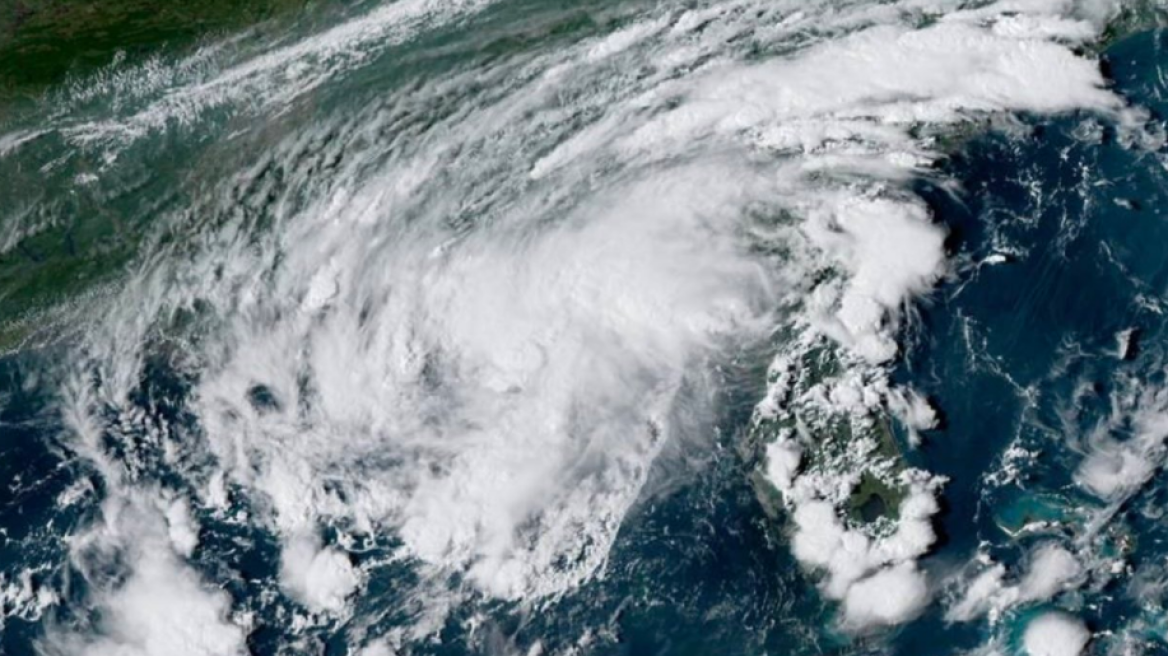 ΗΠΑ: Η τροπική καταιγίδα Μίντι απειλεί τη Φλόριντα