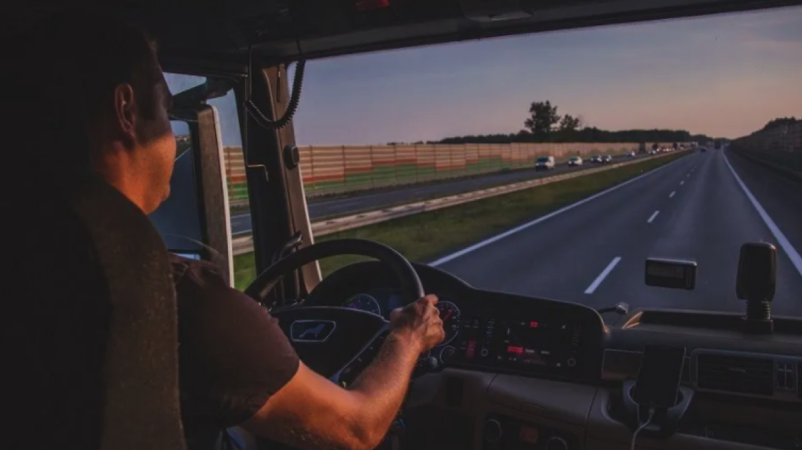 Αναζητάνε επειγόντως 60.000 οδηγούς για άμεση πρόσληψη!