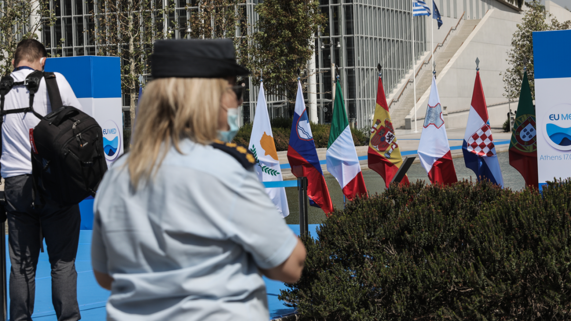 Κίνηση στους δρόμους: Μετ΄ εμποδίων η κυκλοφορία στο κέντρο - Μεγάλες καθυστερήσεις επί της  Κηφισίας, στο ρεύμα ανόδου