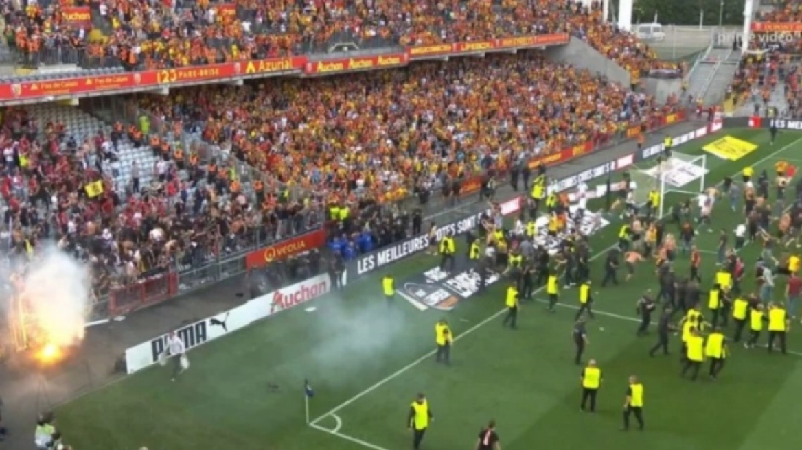 Λιλ: Συνελήφθη οπαδός που αυνανιζόταν μπροστά στην εξέδρα της Λανς!