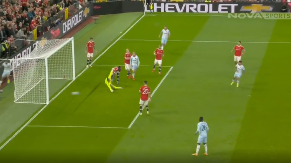 «Σφυριά» στη Μάντσεστερ Γιουνάιτεντ από τη Γουέστ Χαμ: 0-1 και εκτός Λιγκ Καπ - Δείτε βίντεο