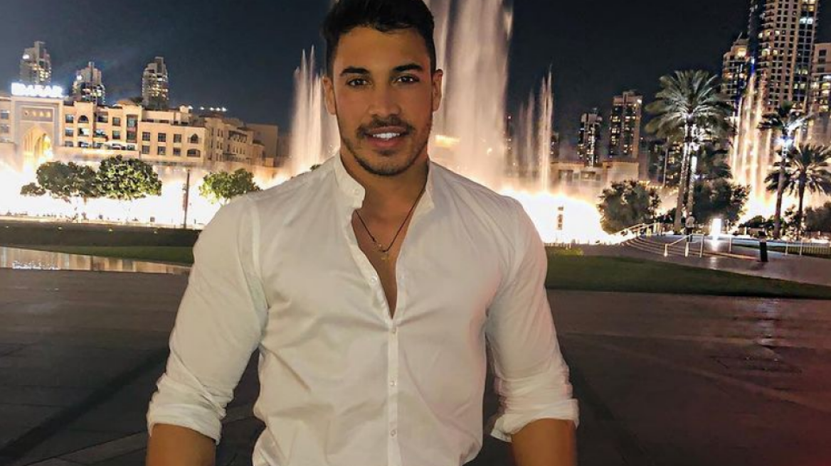 O Γιώργος Ασημακόπουλος καταγγέλλει: Έφτιαξαν πλαστό διαβατήριο με τη φωτογραφία μου