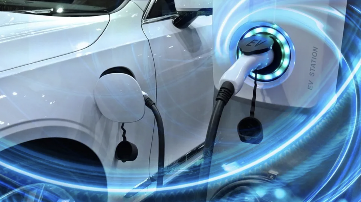 Ελλάδα: Και όμως - Υπερδιπλασιάστηκαν οι πωλήσεις ηλεκτρικών αυτοκινήτων...