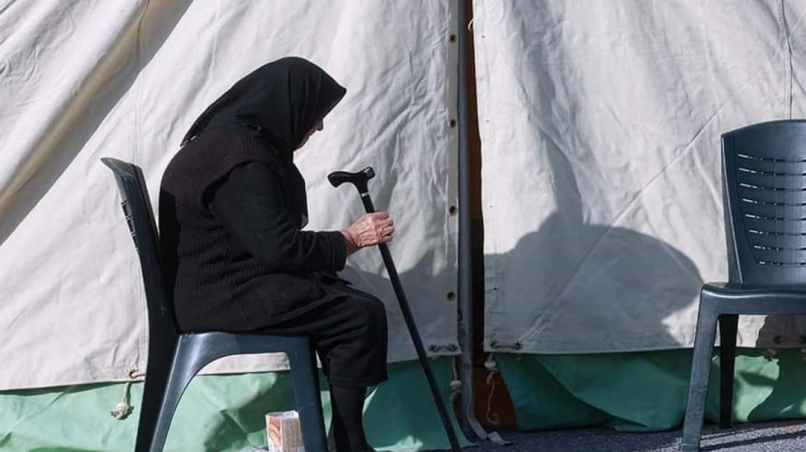 Σεισμός στην Κρήτη: Η «σούπερ γιαγιά» του Ημιμαραθωνίου έχασε το σπίτι της - Δείτε τις φωτογραφίες