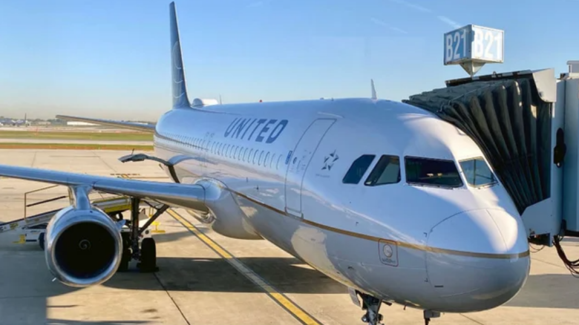 ΗΠΑ: Η United Airlines ανέστειλε επ' αόριστον πτήσεις προς την Ινδία λόγω των κυρώσεων στην Ρωσία
