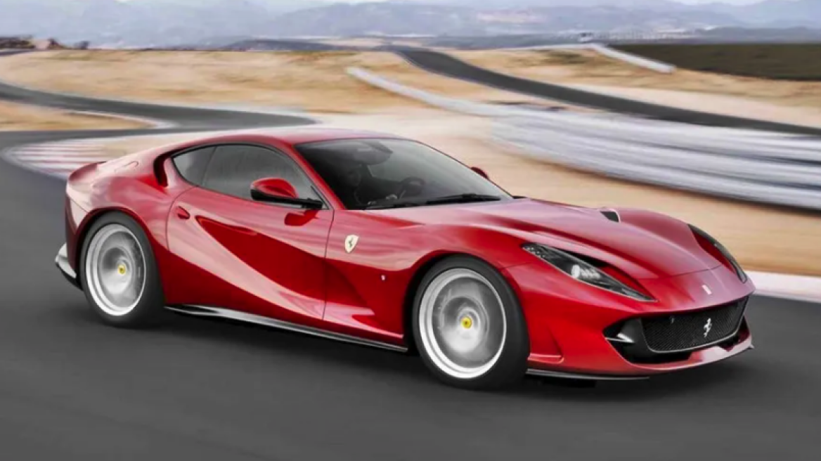 Elon Musk: Γελάει με την αυτόνομη Ferrari...