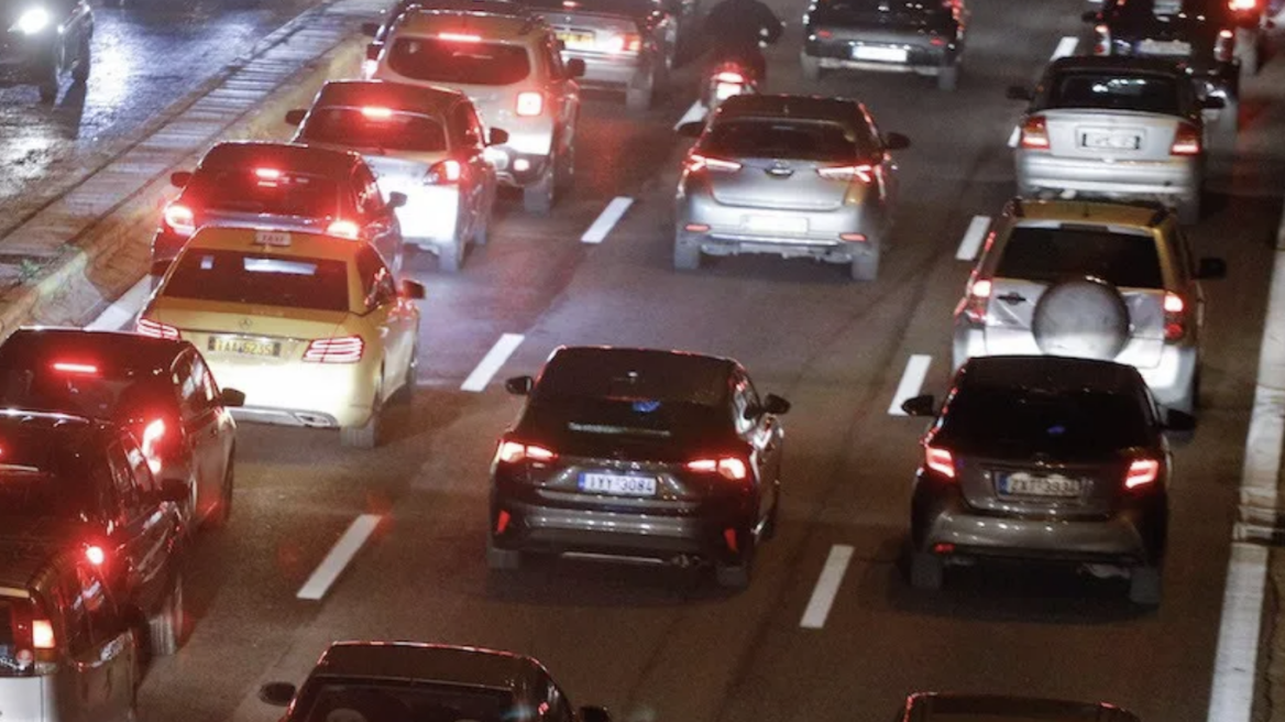 LIVE: Μποτιλιάρισμα… μαμούθ στον Κηφισό – Μεγάλη ταλαιπωρία