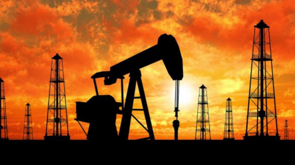 Πετρέλαιο: Μειώνονται σήμερα οι τιμές - Παραμένει πάνω από 83 δολάρια ανά βαρέλι το Μπρεντ