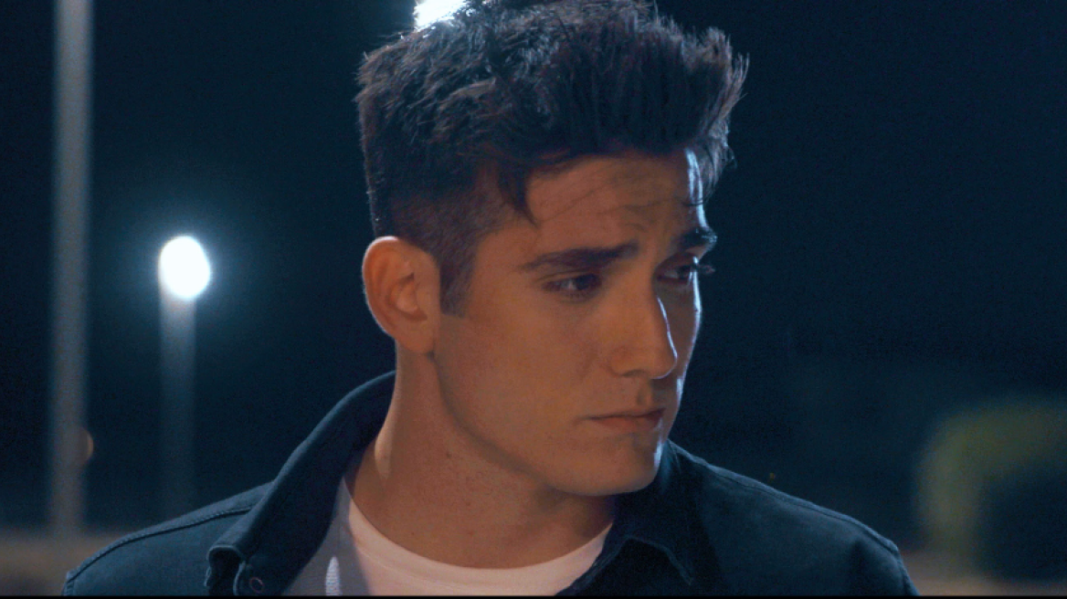 Γιώργος Κακοσαίος: Το νέο του video clip με τίτλο «Μην Της Πείτε»