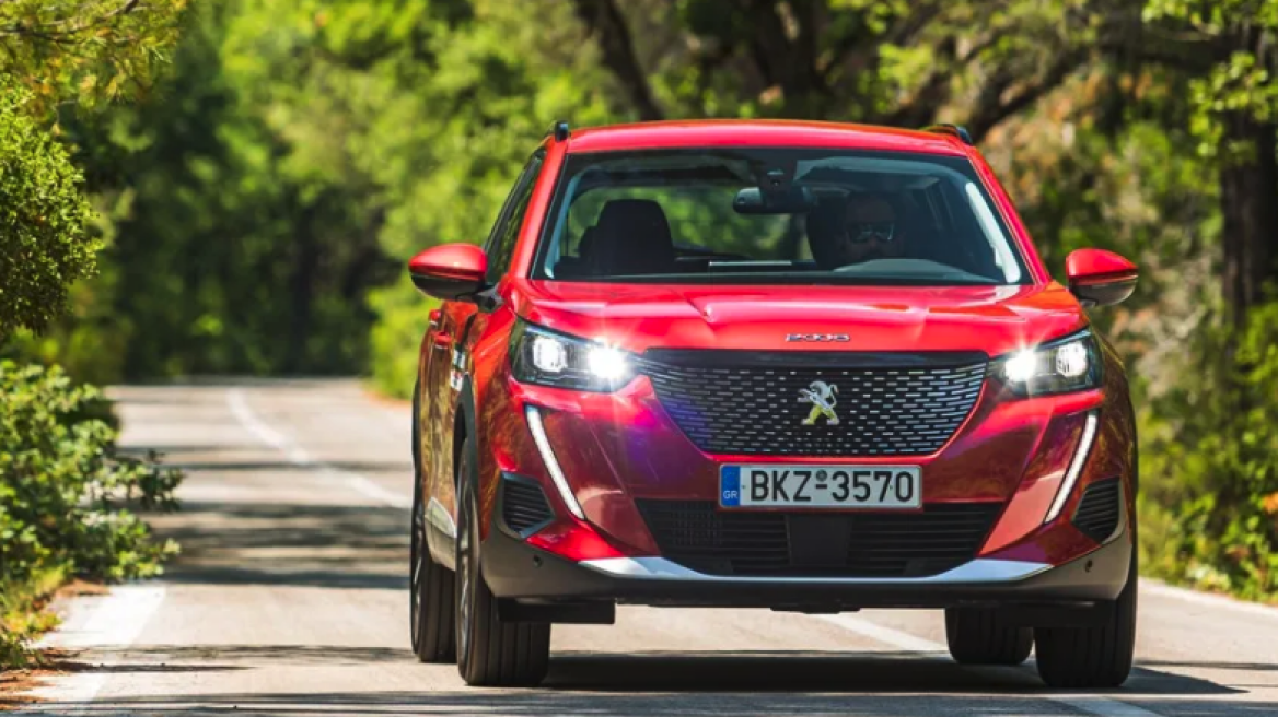 TOP10: Δείτε ποια αυτοκίνητα αγοράσαμε τον Οκτώβριο