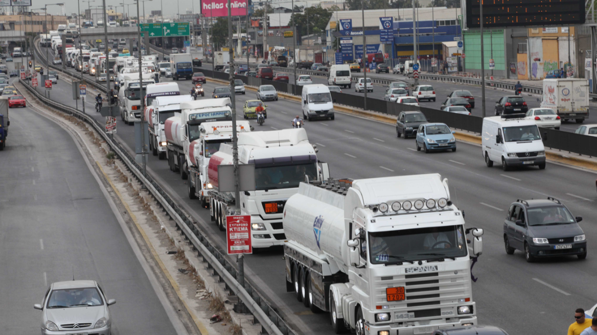 Κίνηση στους δρόμους: Δείτε πού υπάρχει μποτιλιάρισμα - Live η κυκλοφορία τώρα 