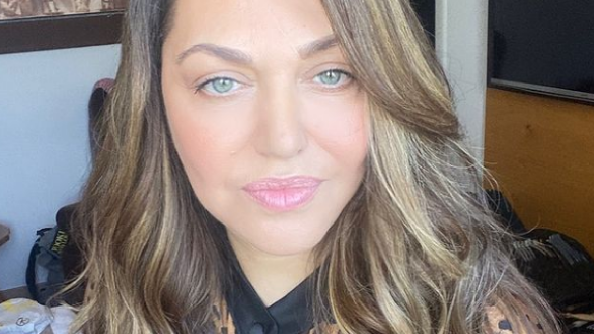 Η Καίτη Γαρμπή μας συστήνει τη μικρή της αδερφή