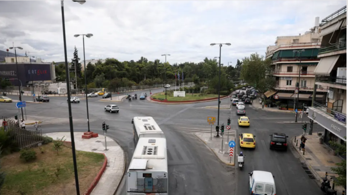 Κίνηση στους δρόμους: Μποτιλιάρισμα τώρα σε Κηφισίας, Κατεχάκη - Live εικόνα