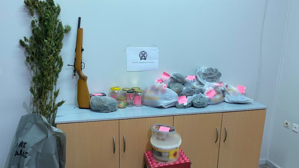 Σε αγροικία βρήκαν πάνω από ένα κιλό κάνναβης και όπλο