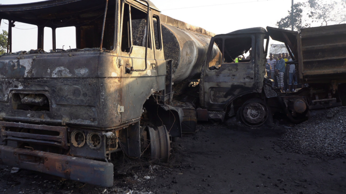 Σιέρα Λεόνε: Τους 131 έφθασαν οι νεκροί εξαιτίας της έκρηξης από το τροχαίο με το βυτιοφόρο 