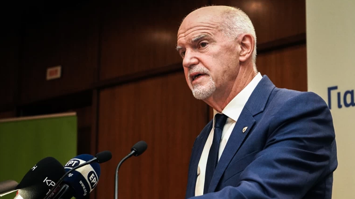 Αναγνώρισε την ήττα του ο Παπανδρέου - Τηλεφώνησε στον Ανδρουλάκη