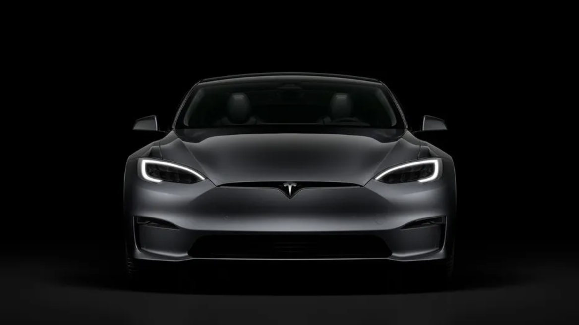 Αποκάλυψη: Φουλ Ελλάδα η Tesla - Τι ετοιμάζει το 2022;